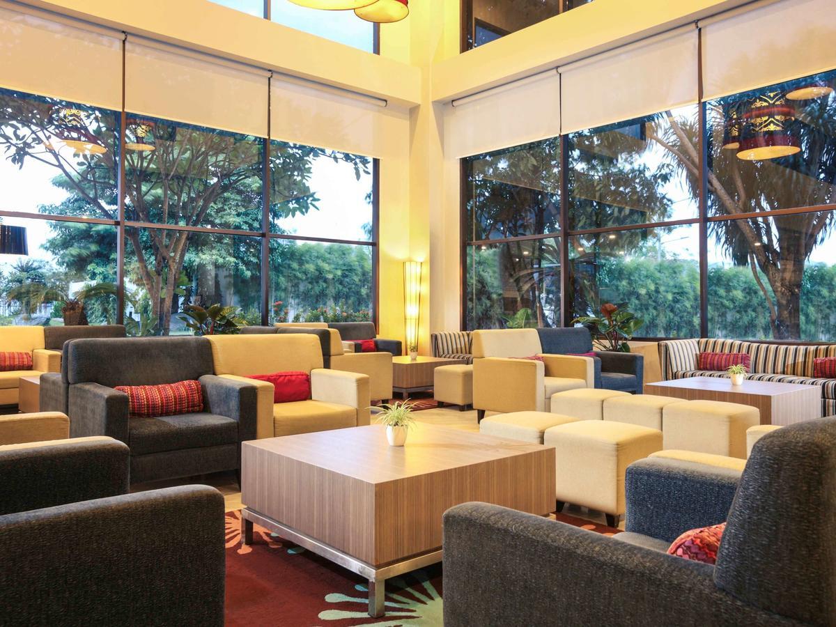 Mercure Palu Exteriér fotografie