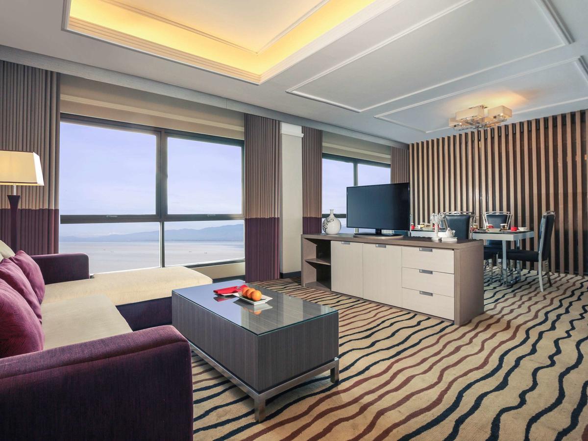 Mercure Palu Exteriér fotografie