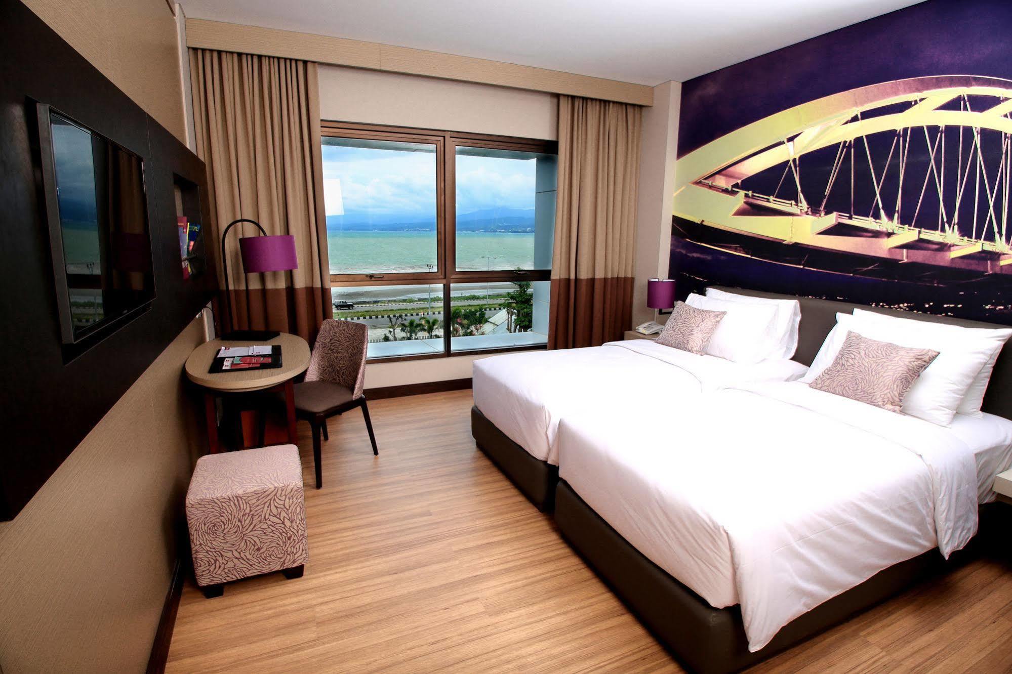 Mercure Palu Exteriér fotografie