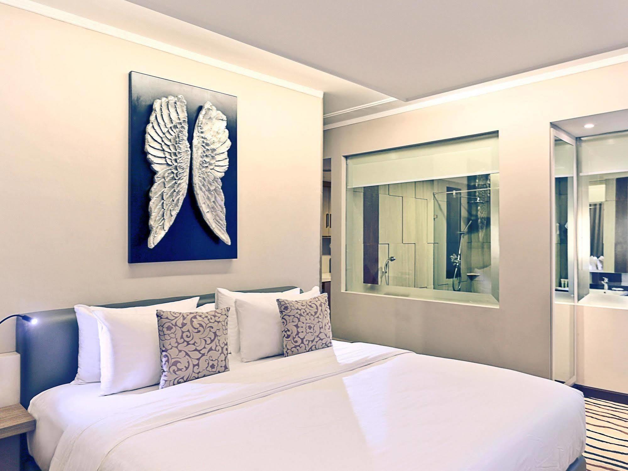 Mercure Palu Exteriér fotografie